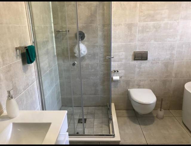 3 BEDROOM APARTMENT FOR SALE IN WATERFALL